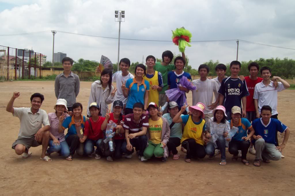 NGÀY LỊCH SỬ 17/4/09, K43a4 VO DICH Phần 3