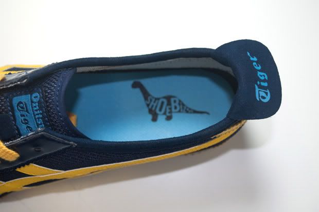 onitsuka tiger on foot